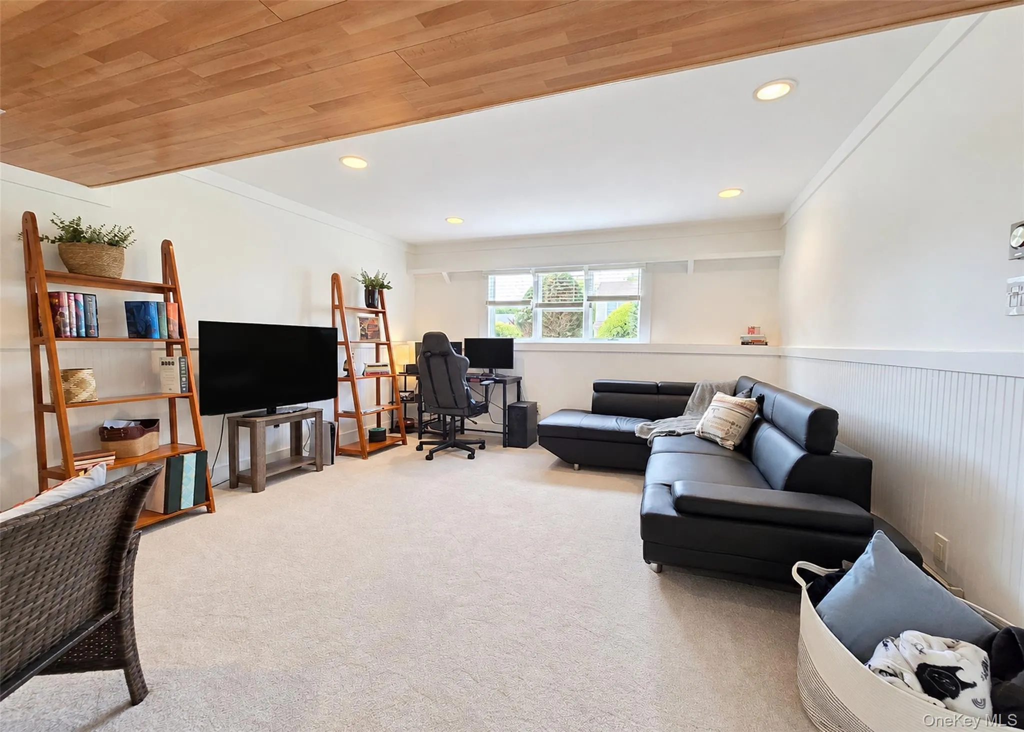 167 Glenmere Way, Islip, NY, 3 Bedrooms Bedrooms, 9 Rooms Rooms,2 BathroomsBathrooms,Residential,For Rent,Glenmere,0,1055135 167 Glenmere Way, Islip, NY, 3 Bedrooms Bedrooms, 9 Rooms Rooms,2 BathroomsBathrooms,Residential,For Rent,Glenmere,0,1055135