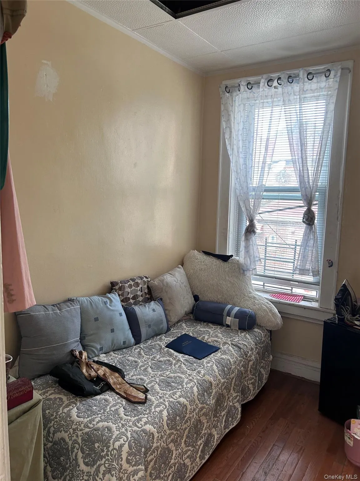 4032 Hubbard Place, New York, NY, 4 Bedrooms Bedrooms, 7 Rooms Rooms,1 BathroomBathrooms,Residential,For Rent,Hubbard,0,1055140 4032 Hubbard Place, New York, NY, 4 Bedrooms Bedrooms, 7 Rooms Rooms,1 BathroomBathrooms,Residential,For Rent,Hubbard,0,1055140