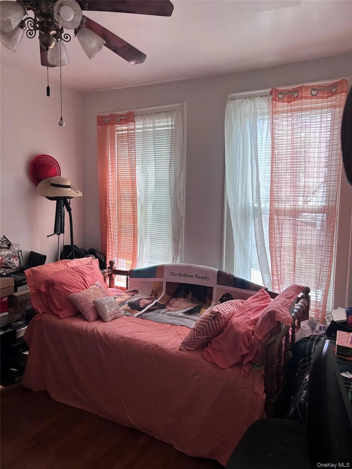 4032 Hubbard Place, New York, NY, 4 Bedrooms Bedrooms, 7 Rooms Rooms,1 BathroomBathrooms,Residential,For Rent,Hubbard,0,1055140 4032 Hubbard Place, New York, NY, 4 Bedrooms Bedrooms, 7 Rooms Rooms,1 BathroomBathrooms,Residential,For Rent,Hubbard,0,1055140