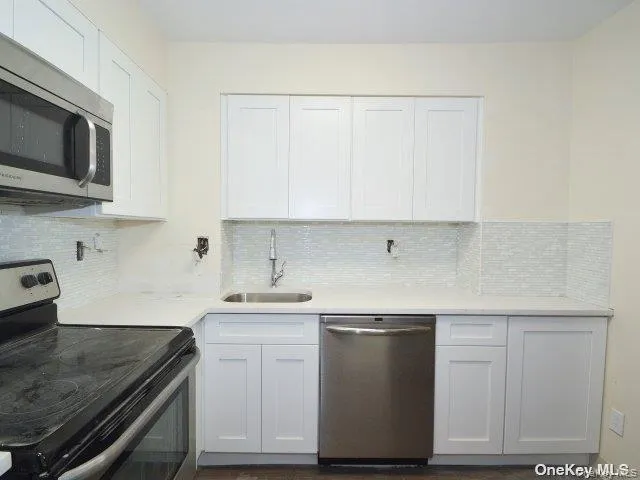 360 Shore Road, Long Beach, NY, 1 Bedroom Bedrooms, 4 Room Rooms,1 BathroomBathrooms,Residential Lease,For Rent,Shore,0,1055147 360 Shore Road, Long Beach, NY, 1 Bedroom Bedrooms, 4 Room Rooms,1 BathroomBathrooms,Residential Lease,For Rent,Shore,0,1055147