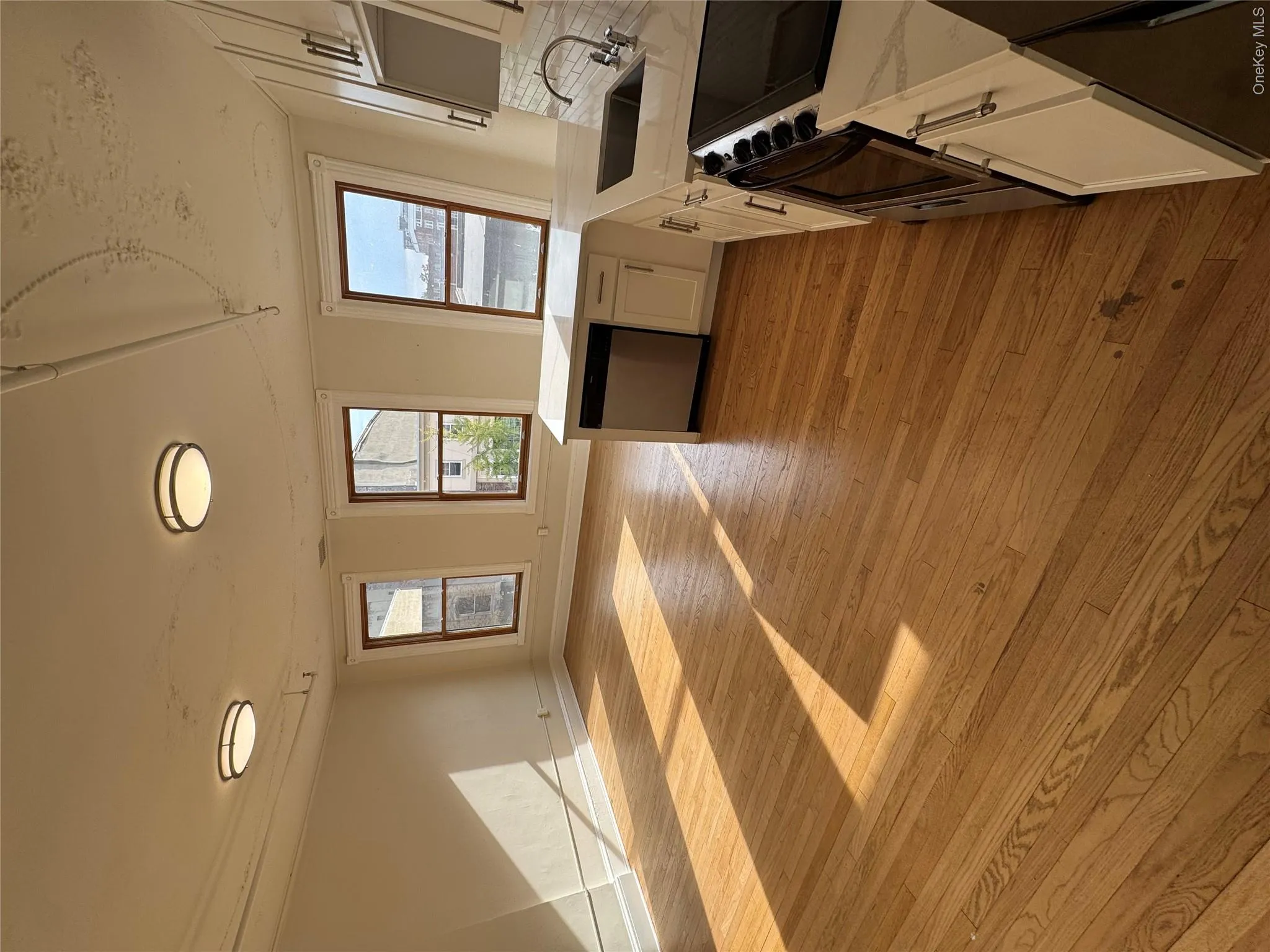 317 Main Street, Poughkeepsie, NY, 1 Bedroom Bedrooms, 3 Rooms Rooms,1 BathroomBathrooms,Residential Lease,For Rent,Main,0,1055157 317 Main Street, Poughkeepsie, NY, 1 Bedroom Bedrooms, 3 Rooms Rooms,1 BathroomBathrooms,Residential Lease,For Rent,Main,0,1055157