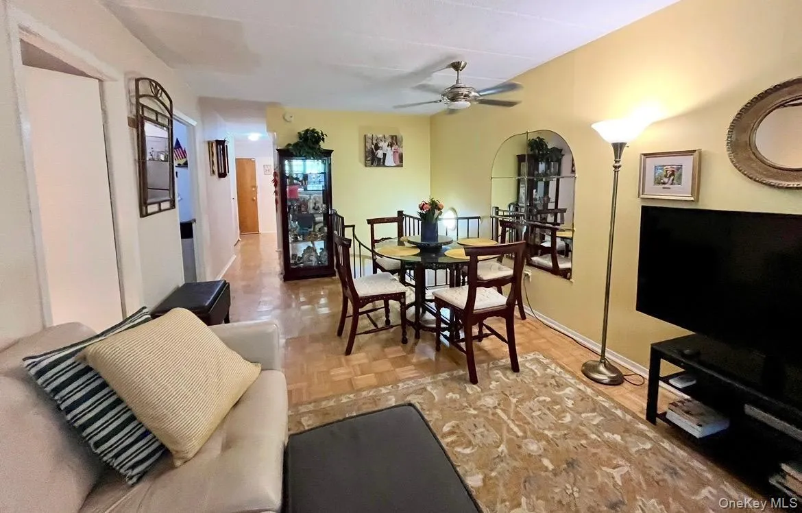 6809 242nd Street, New York, NY, 2 Bedrooms Bedrooms, 4 Rooms Rooms,1 BathroomBathrooms,Residential,For Rent,242nd,0,1055162 6809 242nd Street, New York, NY, 2 Bedrooms Bedrooms, 4 Rooms Rooms,1 BathroomBathrooms,Residential,For Rent,242nd,0,1055162