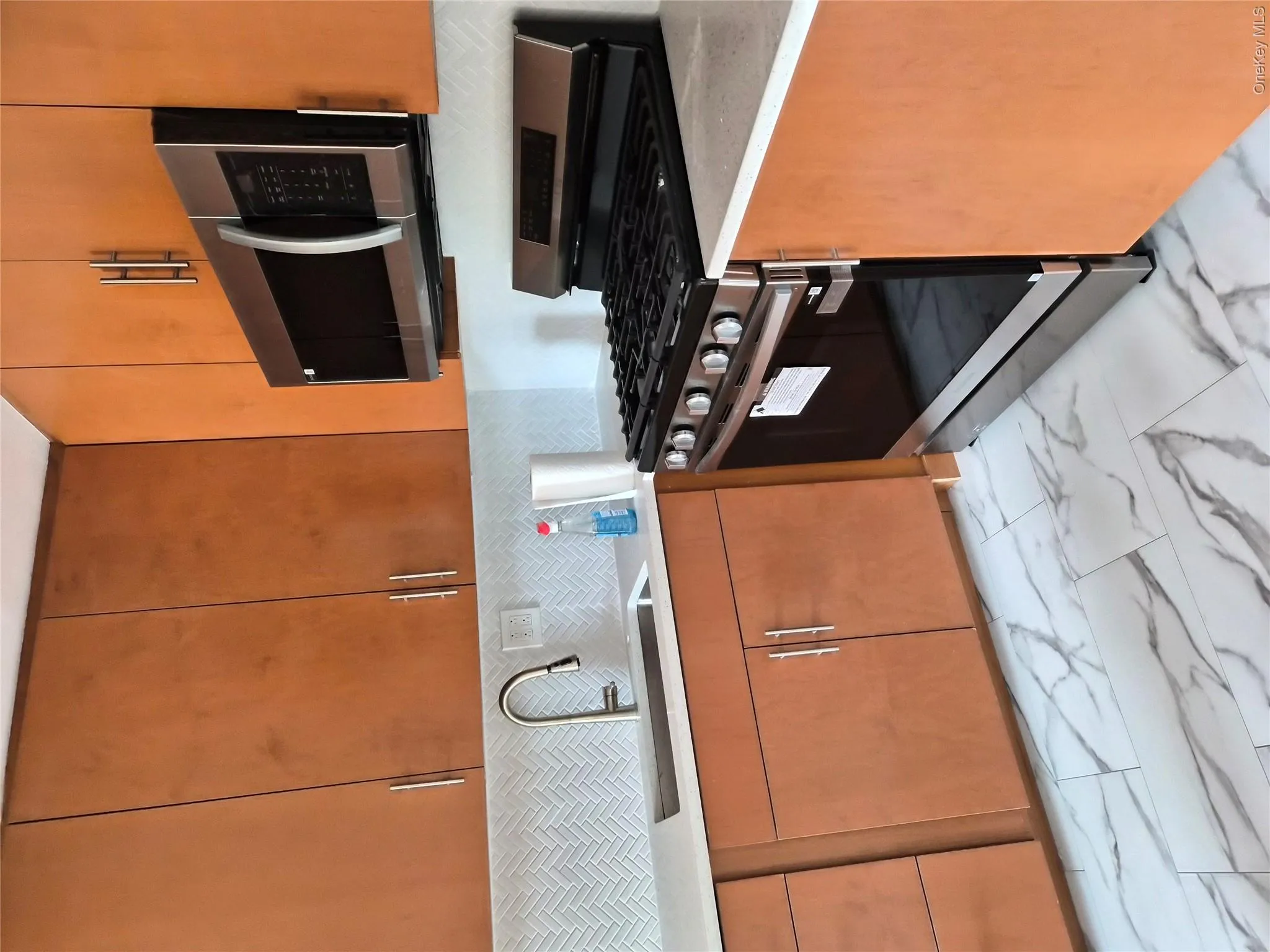 18-28 Bell Blvd Bayside, New York, NY, 2 Bedrooms Bedrooms, 4 Rooms Rooms,1 BathroomBathrooms,Residential Lease,For Rent,Bayside,0,1055164 18-28 Bell Blvd Bayside, New York, NY, 2 Bedrooms Bedrooms, 4 Rooms Rooms,1 BathroomBathrooms,Residential Lease,For Rent,Bayside,0,1055164