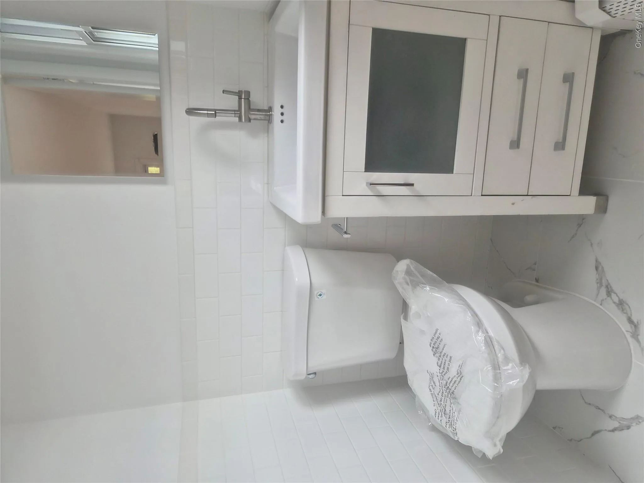 18-28 Bell Blvd Bayside, New York, NY, 2 Bedrooms Bedrooms, 4 Rooms Rooms,1 BathroomBathrooms,Residential Lease,For Rent,Bayside,0,1055164 18-28 Bell Blvd Bayside, New York, NY, 2 Bedrooms Bedrooms, 4 Rooms Rooms,1 BathroomBathrooms,Residential Lease,For Rent,Bayside,0,1055164