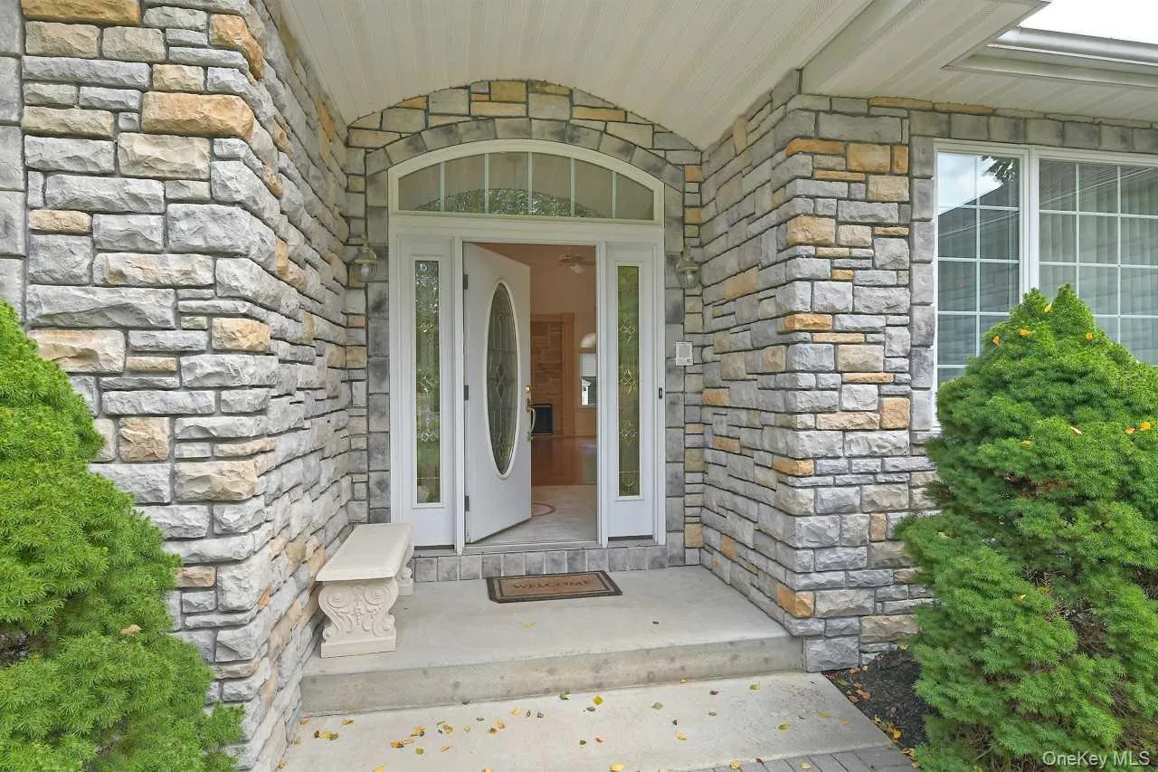299 Pine Acre Boulevard, Huntington, NY, 3 Bedrooms Bedrooms, 7 Rooms Rooms,2 BathroomsBathrooms,Residential,For Rent,Pine Acre,0,1055168 299 Pine Acre Boulevard, Huntington, NY, 3 Bedrooms Bedrooms, 7 Rooms Rooms,2 BathroomsBathrooms,Residential,For Rent,Pine Acre,0,1055168