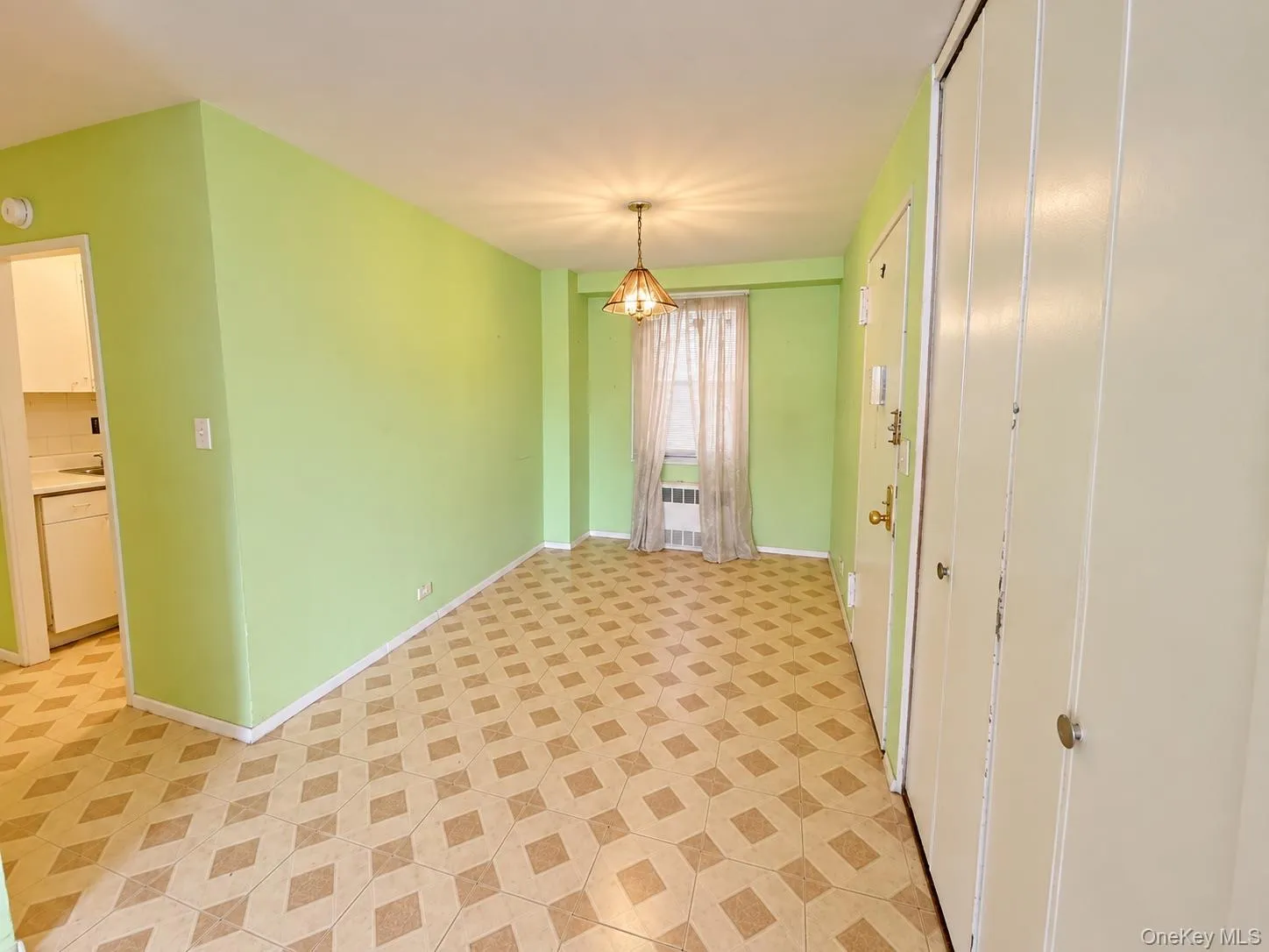 61-15 97th Street, New York, NY, 2 Bedrooms Bedrooms, 4 Rooms Rooms,2 BathroomsBathrooms,Residential,For Rent,97th,0,1055170 61-15 97th Street, New York, NY, 2 Bedrooms Bedrooms, 4 Rooms Rooms,2 BathroomsBathrooms,Residential,For Rent,97th,0,1055170