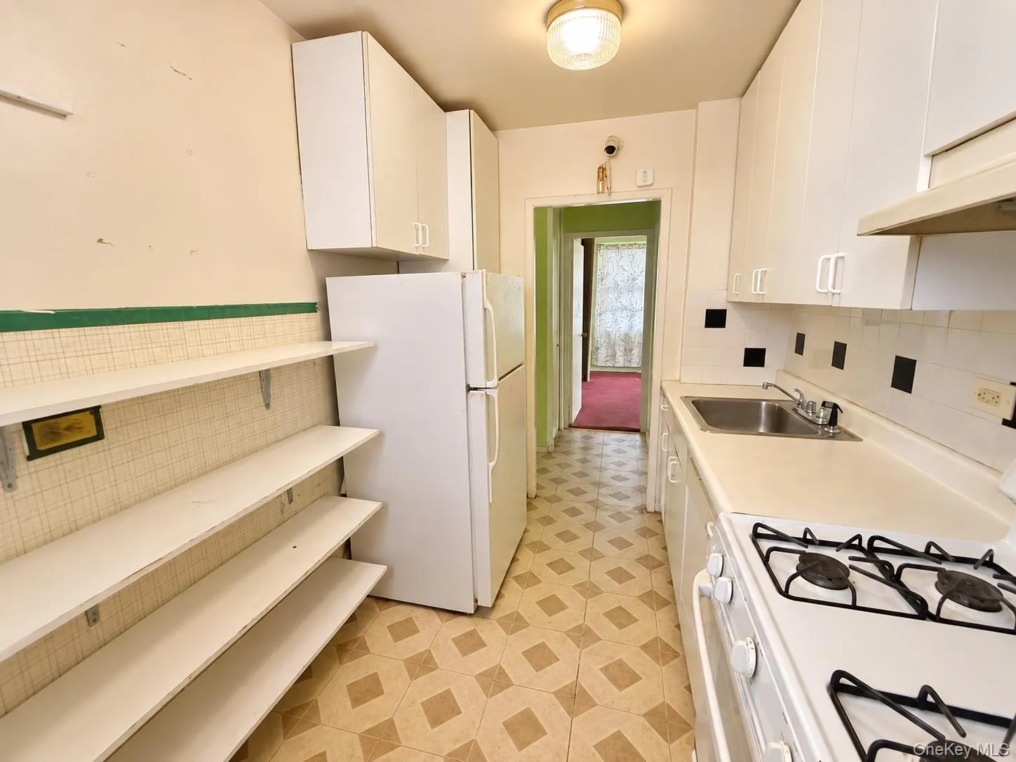 61-15 97th Street, New York, NY, 2 Bedrooms Bedrooms, 4 Rooms Rooms,2 BathroomsBathrooms,Residential,For Rent,97th,0,1055170 61-15 97th Street, New York, NY, 2 Bedrooms Bedrooms, 4 Rooms Rooms,2 BathroomsBathrooms,Residential,For Rent,97th,0,1055170