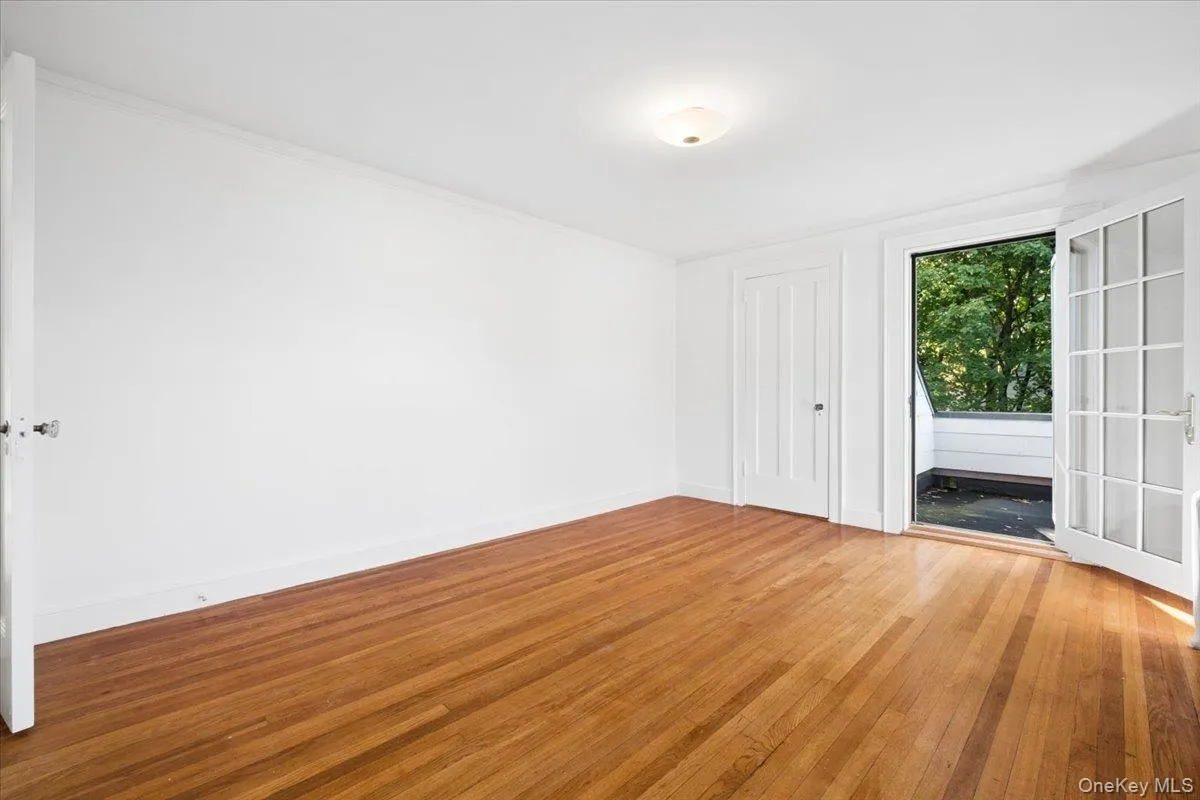 20 Whitfield Terrace, New Rochelle, NY, 5 Bedrooms Bedrooms, 8 Rooms Rooms,3 BathroomsBathrooms,Residential,For Rent,Whitfield,0,1055171 20 Whitfield Terrace, New Rochelle, NY, 5 Bedrooms Bedrooms, 8 Rooms Rooms,3 BathroomsBathrooms,Residential,For Rent,Whitfield,0,1055171