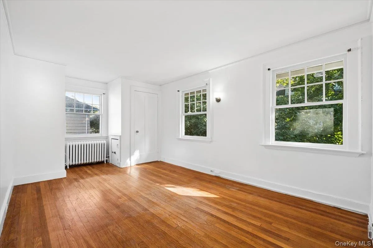 20 Whitfield Terrace, New Rochelle, NY, 5 Bedrooms Bedrooms, 8 Rooms Rooms,3 BathroomsBathrooms,Residential,For Rent,Whitfield,0,1055171 20 Whitfield Terrace, New Rochelle, NY, 5 Bedrooms Bedrooms, 8 Rooms Rooms,3 BathroomsBathrooms,Residential,For Rent,Whitfield,0,1055171