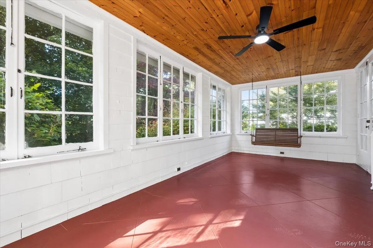 20 Whitfield Terrace, New Rochelle, NY, 5 Bedrooms Bedrooms, 8 Rooms Rooms,3 BathroomsBathrooms,Residential,For Rent,Whitfield,0,1055171 20 Whitfield Terrace, New Rochelle, NY, 5 Bedrooms Bedrooms, 8 Rooms Rooms,3 BathroomsBathrooms,Residential,For Rent,Whitfield,0,1055171