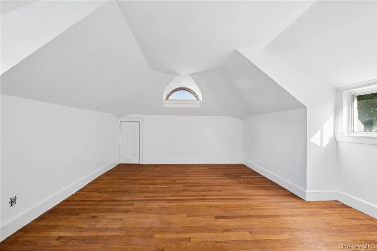 20 Whitfield Terrace, New Rochelle, NY, 5 Bedrooms Bedrooms, 8 Rooms Rooms,3 BathroomsBathrooms,Residential,For Rent,Whitfield,0,1055171 20 Whitfield Terrace, New Rochelle, NY, 5 Bedrooms Bedrooms, 8 Rooms Rooms,3 BathroomsBathrooms,Residential,For Rent,Whitfield,0,1055171