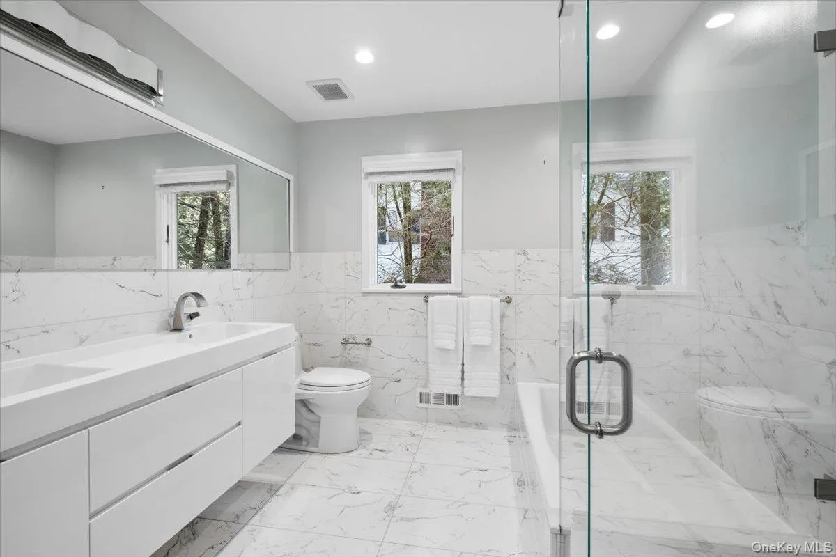 159 Wykagyl Terrace, New Rochelle, NY, 6 Bedrooms Bedrooms, 10 Rooms Rooms,4 BathroomsBathrooms,Residential,For Rent,Wykagyl,0,1055177 159 Wykagyl Terrace, New Rochelle, NY, 6 Bedrooms Bedrooms, 10 Rooms Rooms,4 BathroomsBathrooms,Residential,For Rent,Wykagyl,0,1055177
