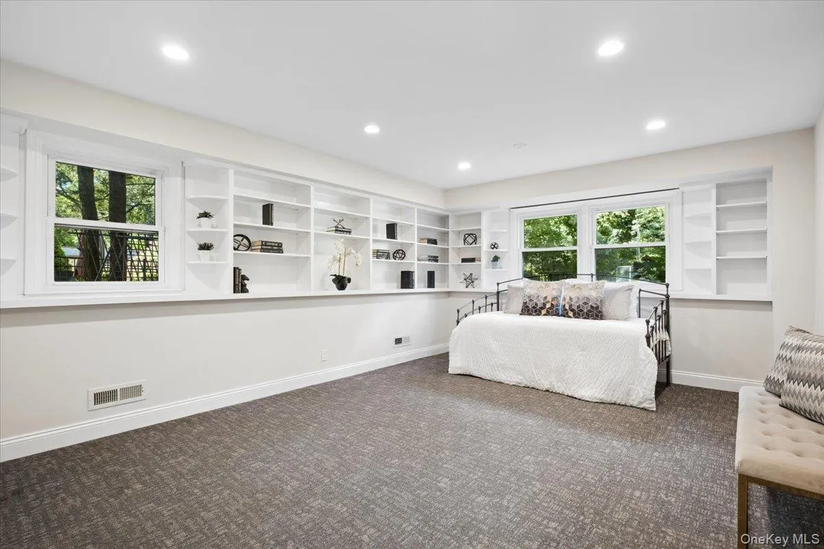159 Wykagyl Terrace, New Rochelle, NY, 6 Bedrooms Bedrooms, 10 Rooms Rooms,4 BathroomsBathrooms,Residential,For Rent,Wykagyl,0,1055177 159 Wykagyl Terrace, New Rochelle, NY, 6 Bedrooms Bedrooms, 10 Rooms Rooms,4 BathroomsBathrooms,Residential,For Rent,Wykagyl,0,1055177