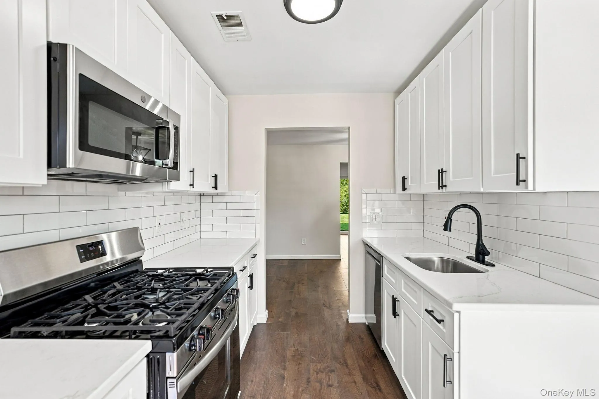 276 Temple Hill Road, New Windsor, NY, 3 Bedrooms Bedrooms, 5 Rooms Rooms,1 BathroomBathrooms,Residential,For Rent,Temple Hill,0,1055181 276 Temple Hill Road, New Windsor, NY, 3 Bedrooms Bedrooms, 5 Rooms Rooms,1 BathroomBathrooms,Residential,For Rent,Temple Hill,0,1055181