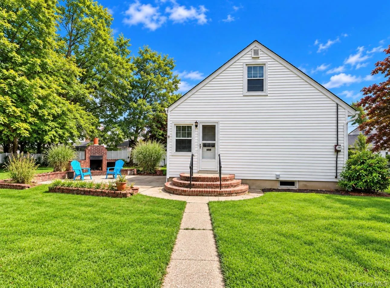 411 Howells Road, Islip, NY, 4 Bedrooms Bedrooms, 6 Rooms Rooms,1 BathroomBathrooms,Residential,For Rent,Howells,0,1055182 411 Howells Road, Islip, NY, 4 Bedrooms Bedrooms, 6 Rooms Rooms,1 BathroomBathrooms,Residential,For Rent,Howells,0,1055182