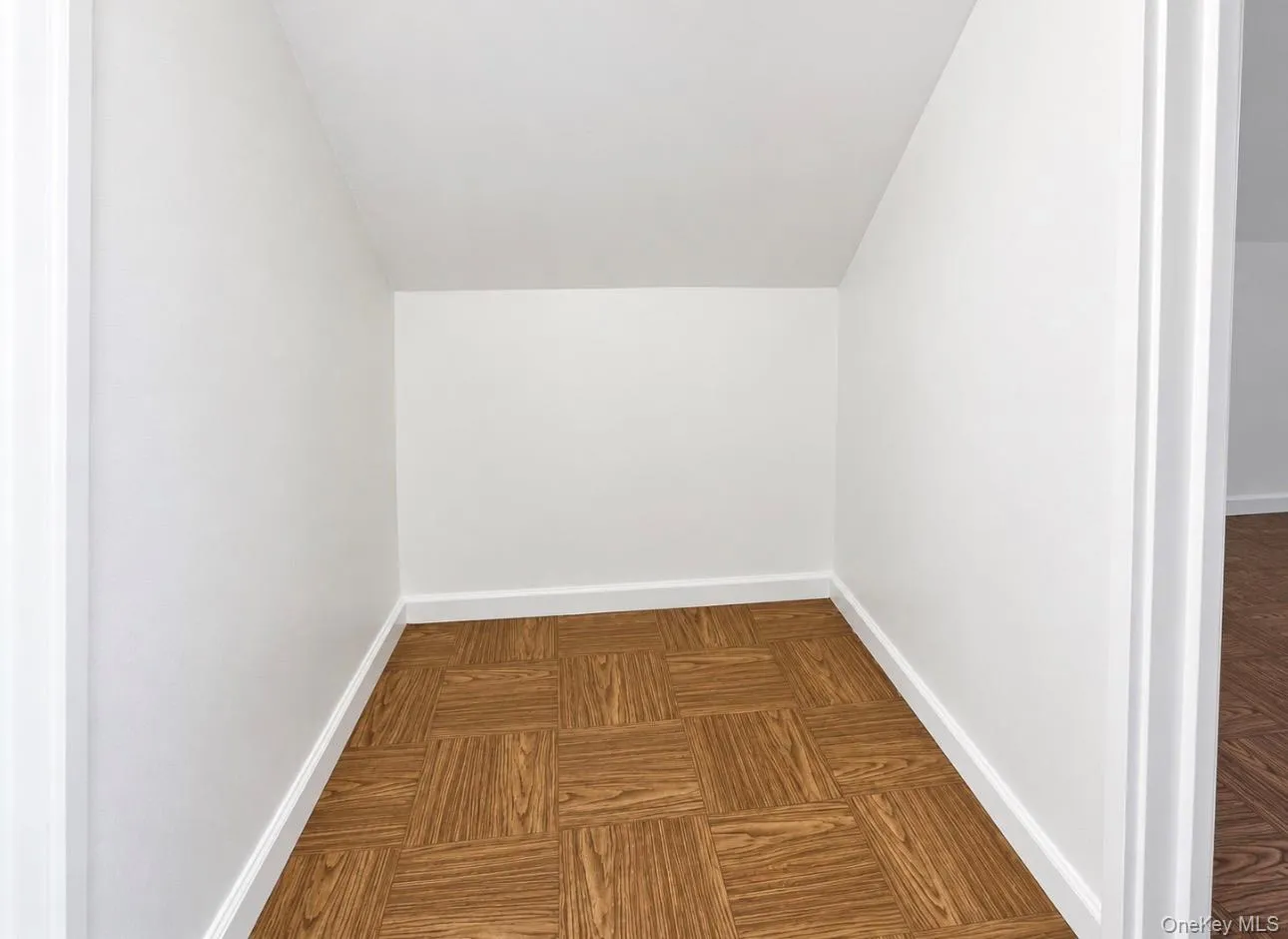 411 Howells Road, Islip, NY, 4 Bedrooms Bedrooms, 6 Rooms Rooms,1 BathroomBathrooms,Residential,For Rent,Howells,0,1055182 411 Howells Road, Islip, NY, 4 Bedrooms Bedrooms, 6 Rooms Rooms,1 BathroomBathrooms,Residential,For Rent,Howells,0,1055182