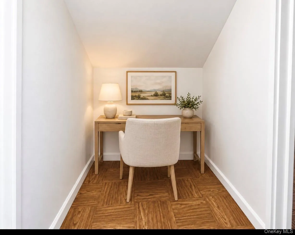 411 Howells Road, Islip, NY, 4 Bedrooms Bedrooms, 6 Rooms Rooms,1 BathroomBathrooms,Residential,For Rent,Howells,0,1055182 411 Howells Road, Islip, NY, 4 Bedrooms Bedrooms, 6 Rooms Rooms,1 BathroomBathrooms,Residential,For Rent,Howells,0,1055182