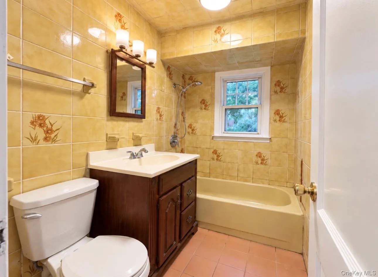 411 Howells Road, Islip, NY, 4 Bedrooms Bedrooms, 6 Rooms Rooms,1 BathroomBathrooms,Residential,For Rent,Howells,0,1055182 411 Howells Road, Islip, NY, 4 Bedrooms Bedrooms, 6 Rooms Rooms,1 BathroomBathrooms,Residential,For Rent,Howells,0,1055182