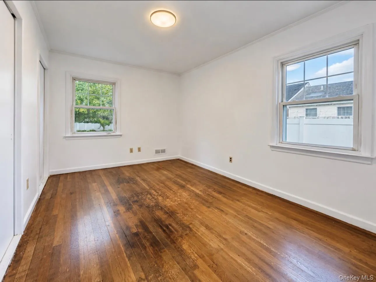 411 Howells Road, Islip, NY, 4 Bedrooms Bedrooms, 6 Rooms Rooms,1 BathroomBathrooms,Residential,For Rent,Howells,0,1055182 411 Howells Road, Islip, NY, 4 Bedrooms Bedrooms, 6 Rooms Rooms,1 BathroomBathrooms,Residential,For Rent,Howells,0,1055182