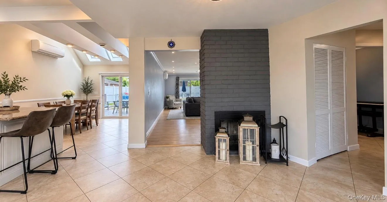 271 Twin Lane, Hempstead, NY, 5 Bedrooms Bedrooms, 9 Rooms Rooms,2 BathroomsBathrooms,Residential,For Rent,Twin,0,1055184 271 Twin Lane, Hempstead, NY, 5 Bedrooms Bedrooms, 9 Rooms Rooms,2 BathroomsBathrooms,Residential,For Rent,Twin,0,1055184