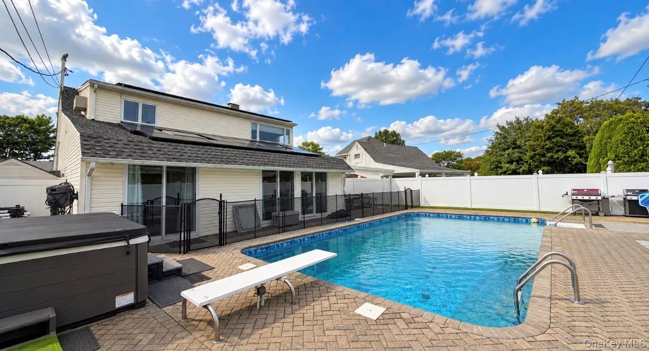 271 Twin Lane, Hempstead, NY, 5 Bedrooms Bedrooms, 9 Rooms Rooms,2 BathroomsBathrooms,Residential,For Rent,Twin,0,1055184 271 Twin Lane, Hempstead, NY, 5 Bedrooms Bedrooms, 9 Rooms Rooms,2 BathroomsBathrooms,Residential,For Rent,Twin,0,1055184