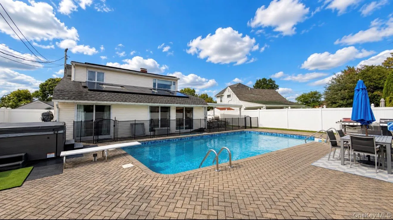 271 Twin Lane, Hempstead, NY, 5 Bedrooms Bedrooms, 9 Rooms Rooms,2 BathroomsBathrooms,Residential,For Rent,Twin,0,1055184 271 Twin Lane, Hempstead, NY, 5 Bedrooms Bedrooms, 9 Rooms Rooms,2 BathroomsBathrooms,Residential,For Rent,Twin,0,1055184