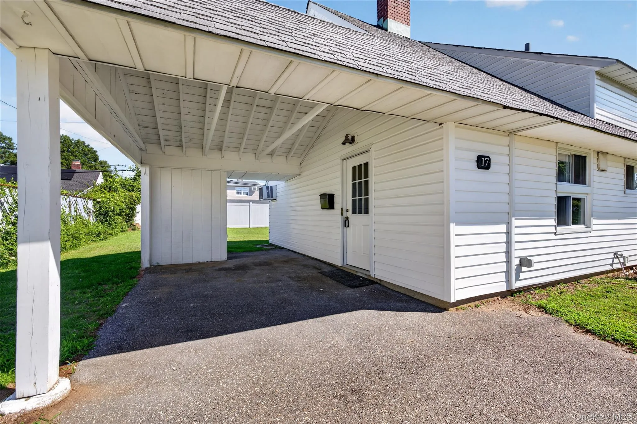 17 Berry Lane, Oyster Bay, NY, 3 Bedrooms Bedrooms, 7 Rooms Rooms,1 BathroomBathrooms,Residential,For Rent,Berry,0,1055192 17 Berry Lane, Oyster Bay, NY, 3 Bedrooms Bedrooms, 7 Rooms Rooms,1 BathroomBathrooms,Residential,For Rent,Berry,0,1055192