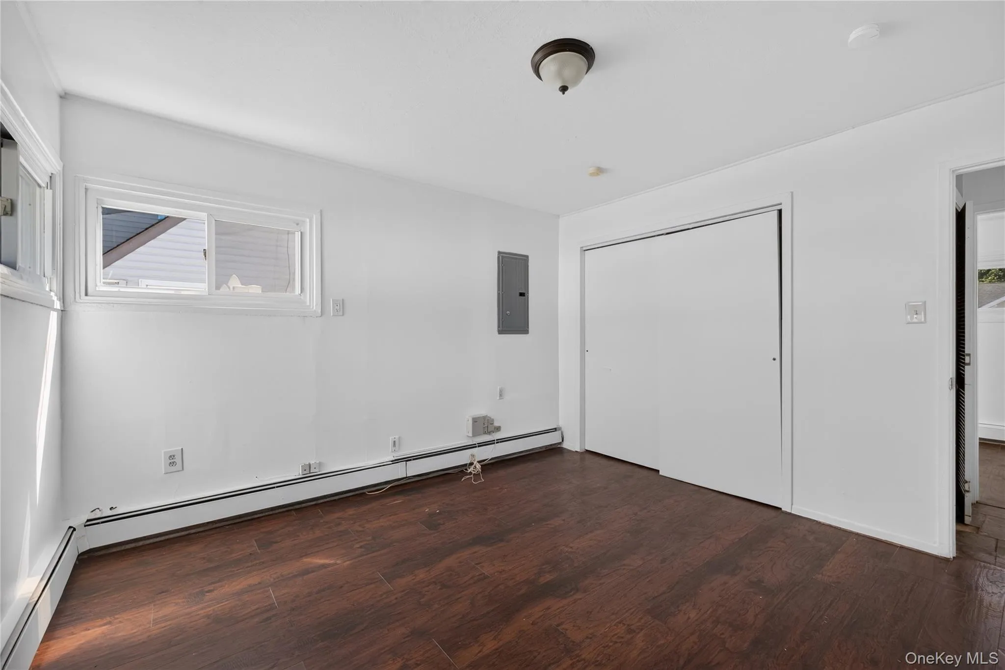 17 Berry Lane, Oyster Bay, NY, 3 Bedrooms Bedrooms, 7 Rooms Rooms,1 BathroomBathrooms,Residential,For Rent,Berry,0,1055192 17 Berry Lane, Oyster Bay, NY, 3 Bedrooms Bedrooms, 7 Rooms Rooms,1 BathroomBathrooms,Residential,For Rent,Berry,0,1055192