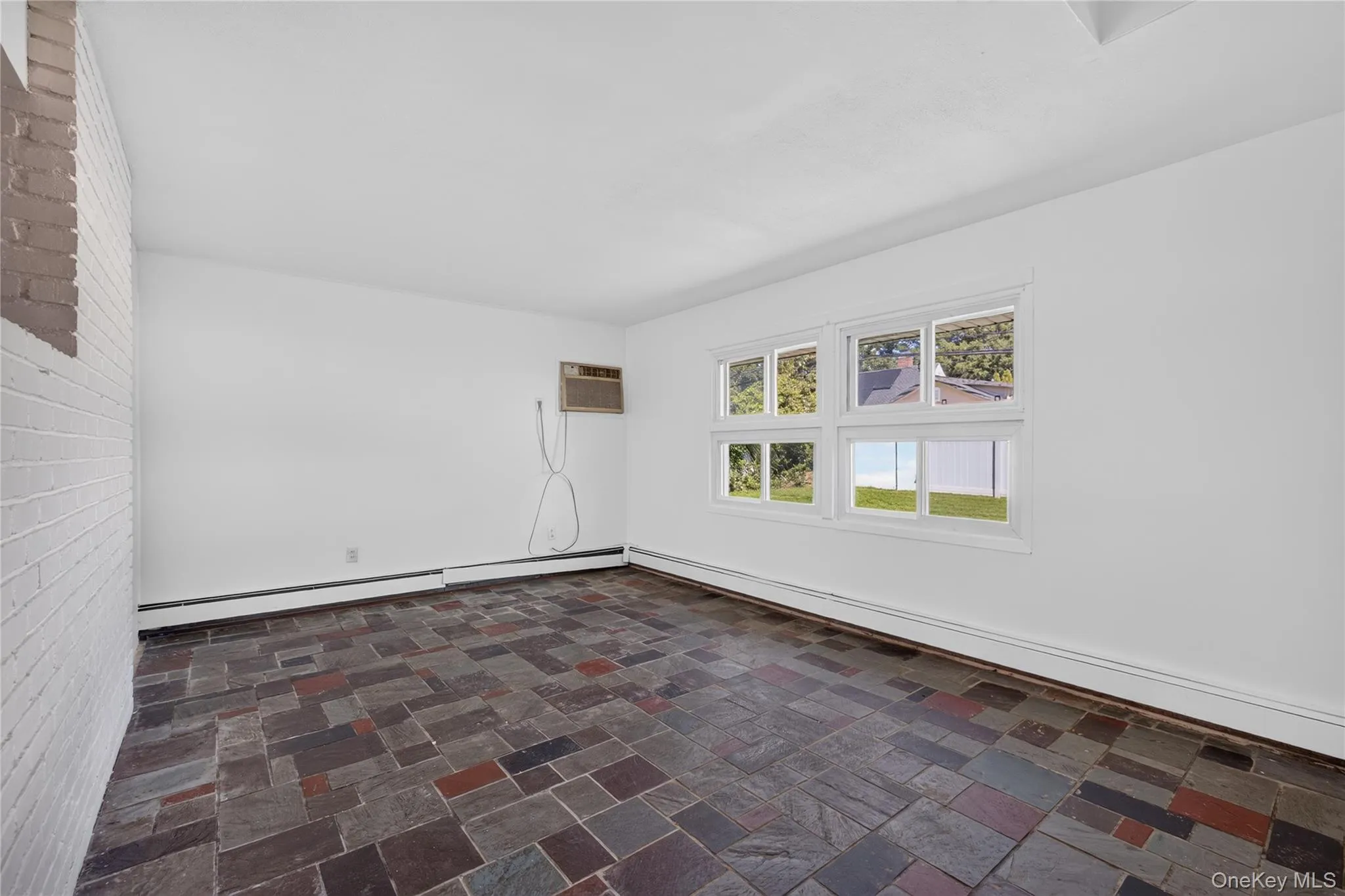 17 Berry Lane, Oyster Bay, NY, 3 Bedrooms Bedrooms, 7 Rooms Rooms,1 BathroomBathrooms,Residential,For Rent,Berry,0,1055192 17 Berry Lane, Oyster Bay, NY, 3 Bedrooms Bedrooms, 7 Rooms Rooms,1 BathroomBathrooms,Residential,For Rent,Berry,0,1055192