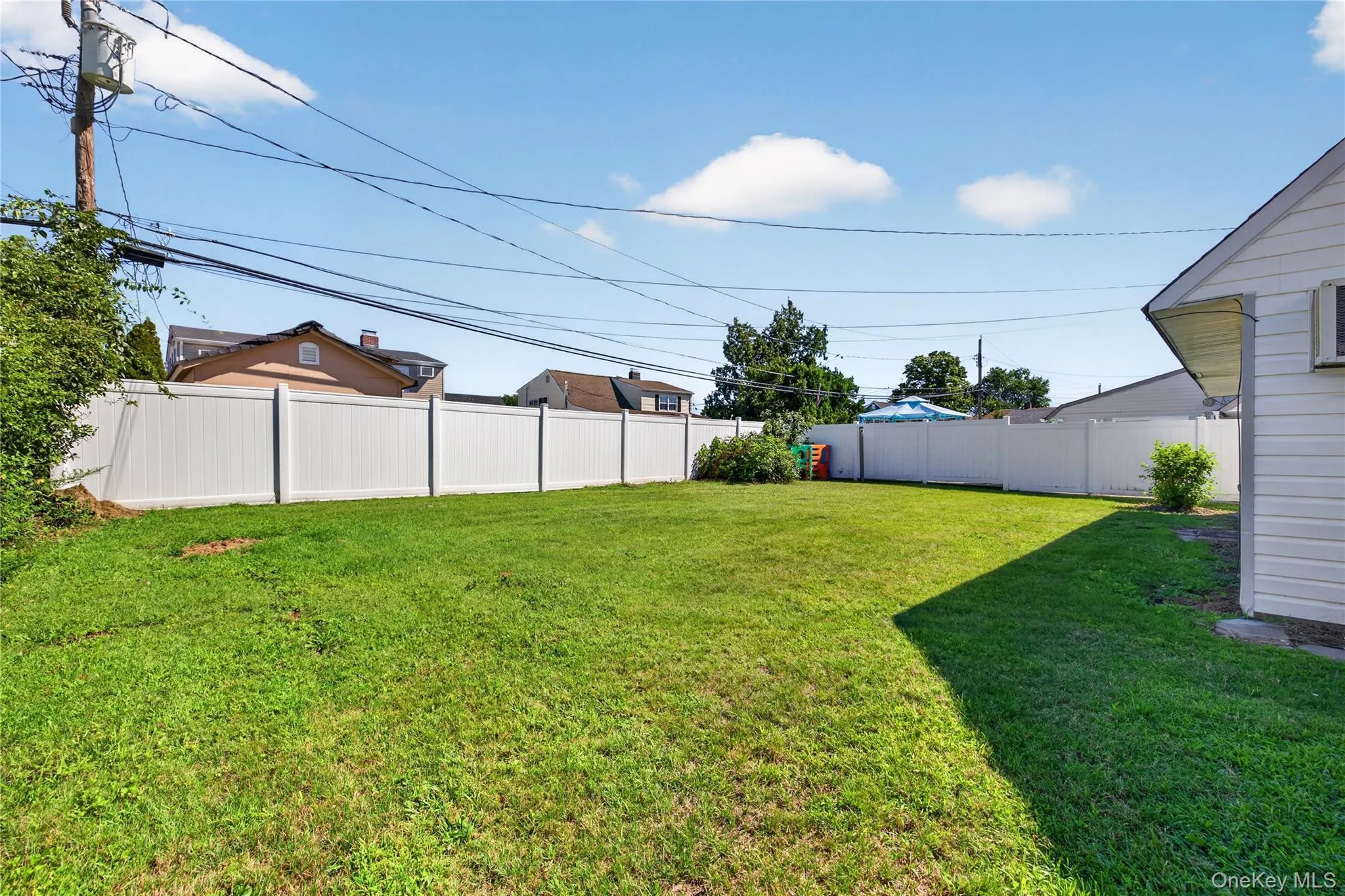 17 Berry Lane, Oyster Bay, NY, 3 Bedrooms Bedrooms, 7 Rooms Rooms,1 BathroomBathrooms,Residential,For Rent,Berry,0,1055192 17 Berry Lane, Oyster Bay, NY, 3 Bedrooms Bedrooms, 7 Rooms Rooms,1 BathroomBathrooms,Residential,For Rent,Berry,0,1055192