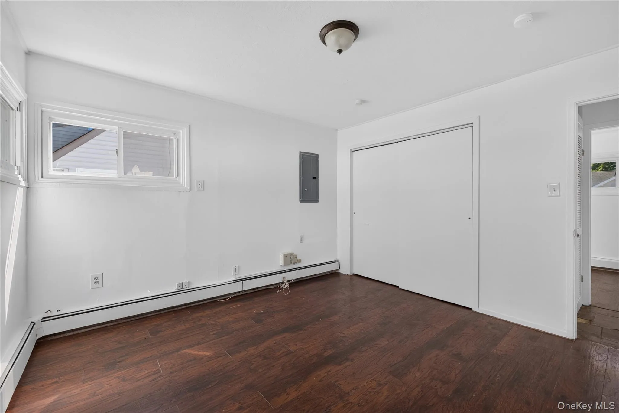 17 Berry Lane, Oyster Bay, NY, 3 Bedrooms Bedrooms, 7 Rooms Rooms,1 BathroomBathrooms,Residential,For Rent,Berry,0,1055192 17 Berry Lane, Oyster Bay, NY, 3 Bedrooms Bedrooms, 7 Rooms Rooms,1 BathroomBathrooms,Residential,For Rent,Berry,0,1055192