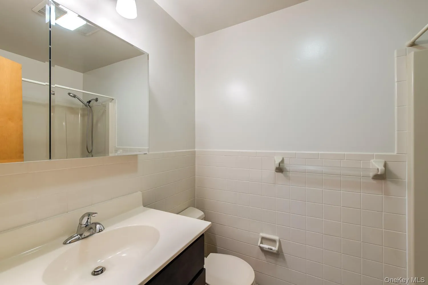 New vanity, new mirrored medicine cabinet New vanity, new mirrored medicine cabinet