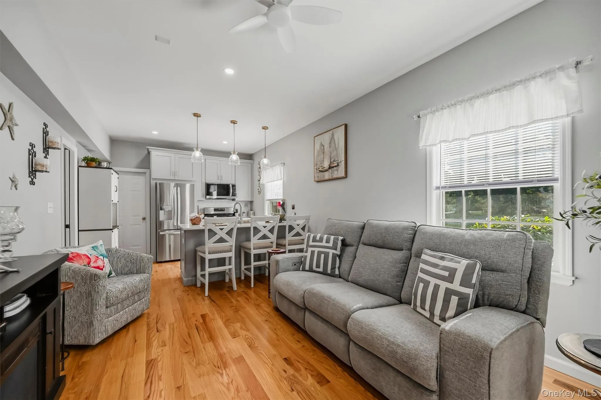 Accessory apartment living room Accessory apartment living room