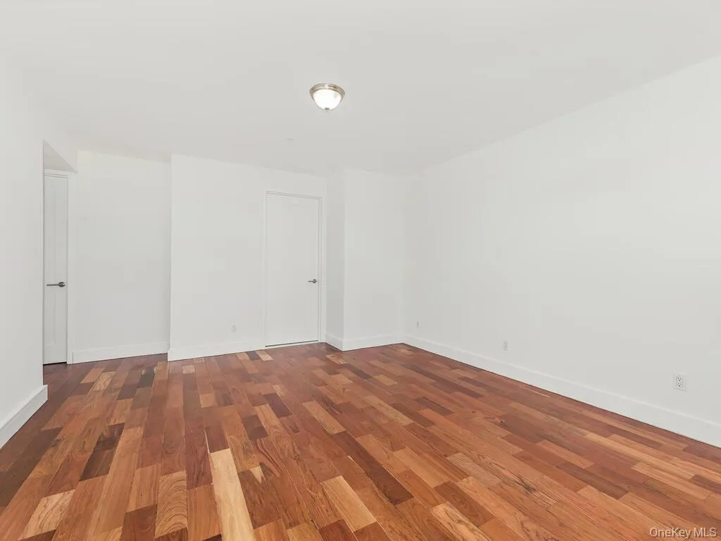 3620 OXFORD Avenue, New York, NY, 3 Bedrooms Bedrooms, 6 Rooms Rooms,2 BathroomsBathrooms,Residential Lease,For Rent,OXFORD,0,1055215 3620 OXFORD Avenue, New York, NY, 3 Bedrooms Bedrooms, 6 Rooms Rooms,2 BathroomsBathrooms,Residential Lease,For Rent,OXFORD,0,1055215