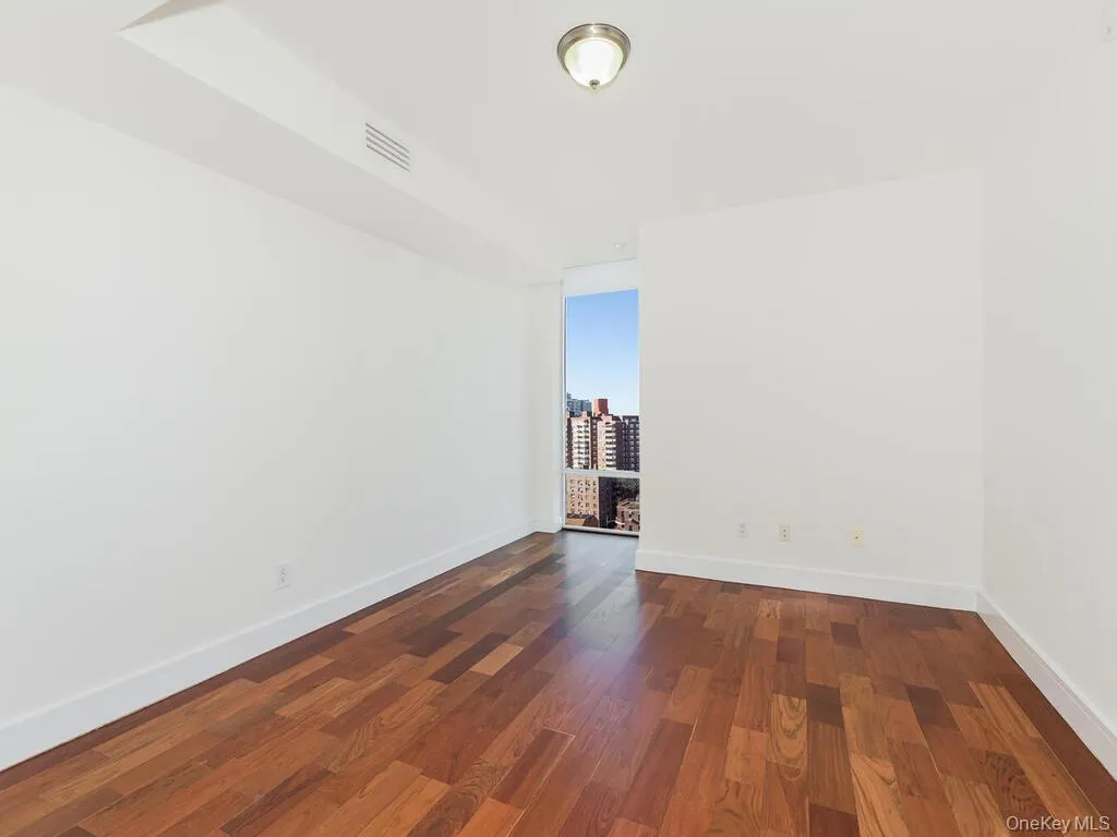3620 OXFORD Avenue, New York, NY, 3 Bedrooms Bedrooms, 6 Rooms Rooms,2 BathroomsBathrooms,Residential Lease,For Rent,OXFORD,0,1055215 3620 OXFORD Avenue, New York, NY, 3 Bedrooms Bedrooms, 6 Rooms Rooms,2 BathroomsBathrooms,Residential Lease,For Rent,OXFORD,0,1055215
