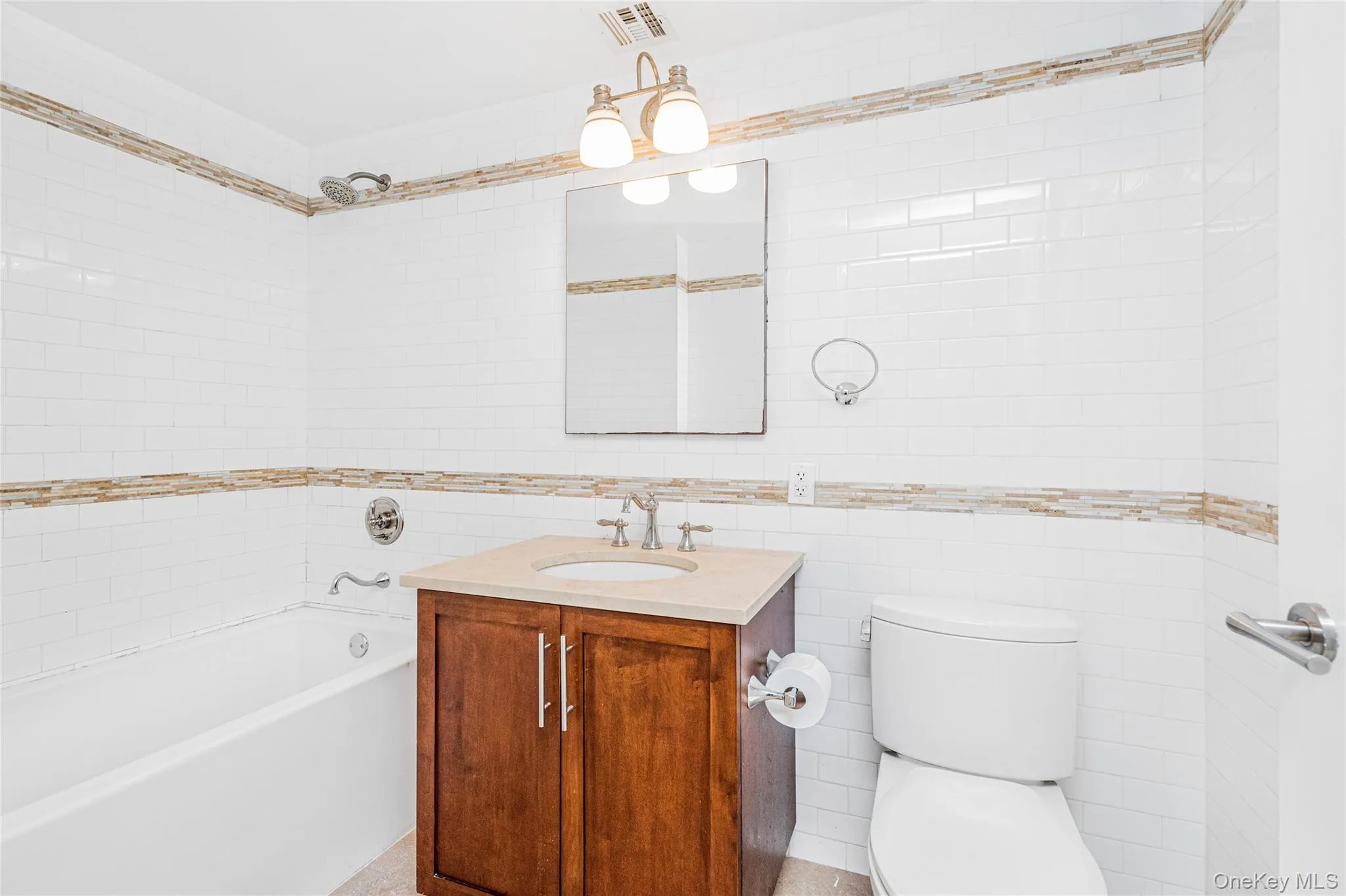 3620 OXFORD Avenue, New York, NY, 3 Bedrooms Bedrooms, 6 Rooms Rooms,2 BathroomsBathrooms,Residential Lease,For Rent,OXFORD,0,1055215 3620 OXFORD Avenue, New York, NY, 3 Bedrooms Bedrooms, 6 Rooms Rooms,2 BathroomsBathrooms,Residential Lease,For Rent,OXFORD,0,1055215