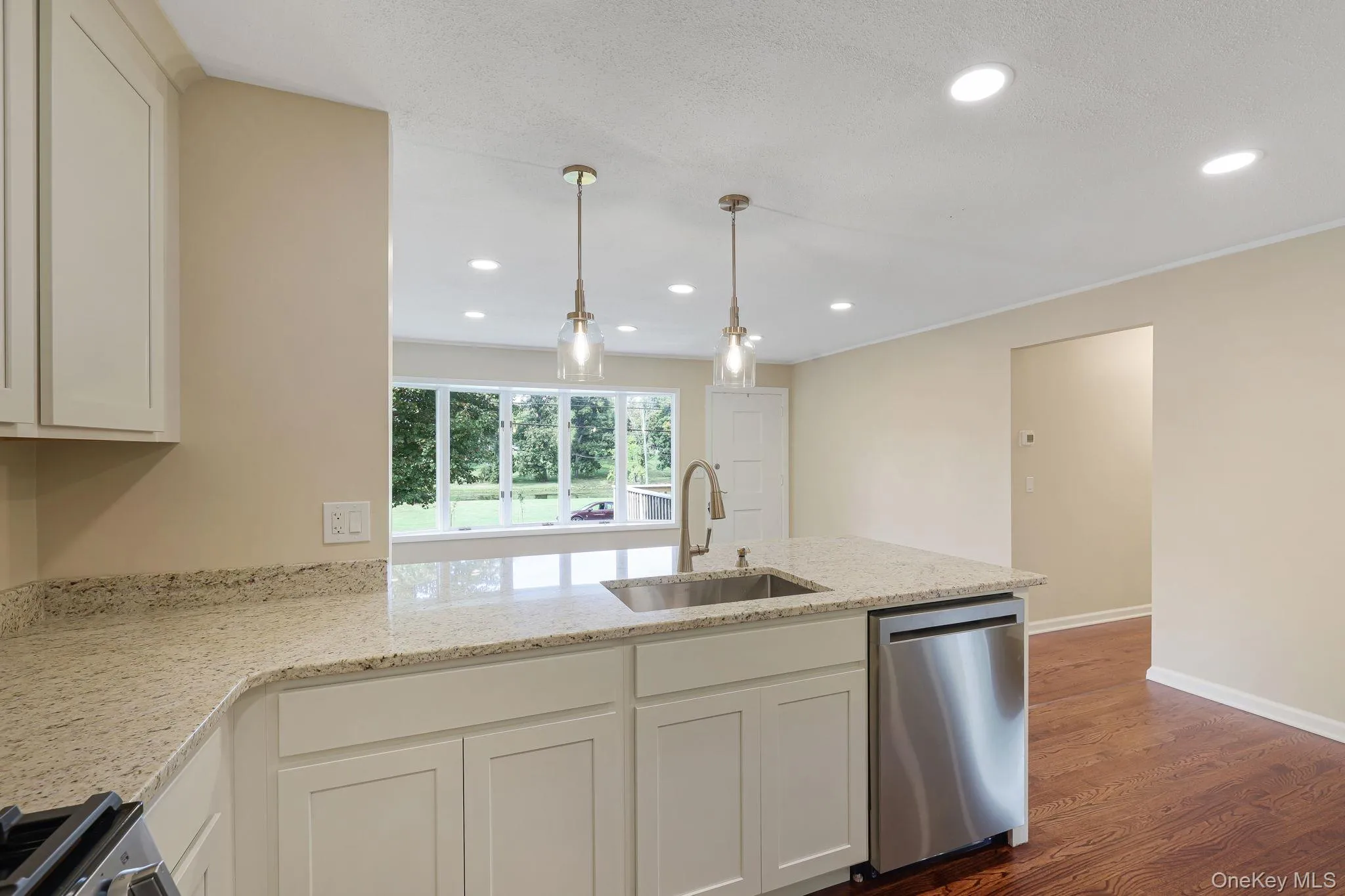 159 Wawayanda Avenue, Middletown, NY, 3 Bedrooms Bedrooms, 9 Rooms Rooms,2 BathroomsBathrooms,Residential,For Rent,Wawayanda,0,1055220 159 Wawayanda Avenue, Middletown, NY, 3 Bedrooms Bedrooms, 9 Rooms Rooms,2 BathroomsBathrooms,Residential,For Rent,Wawayanda,0,1055220