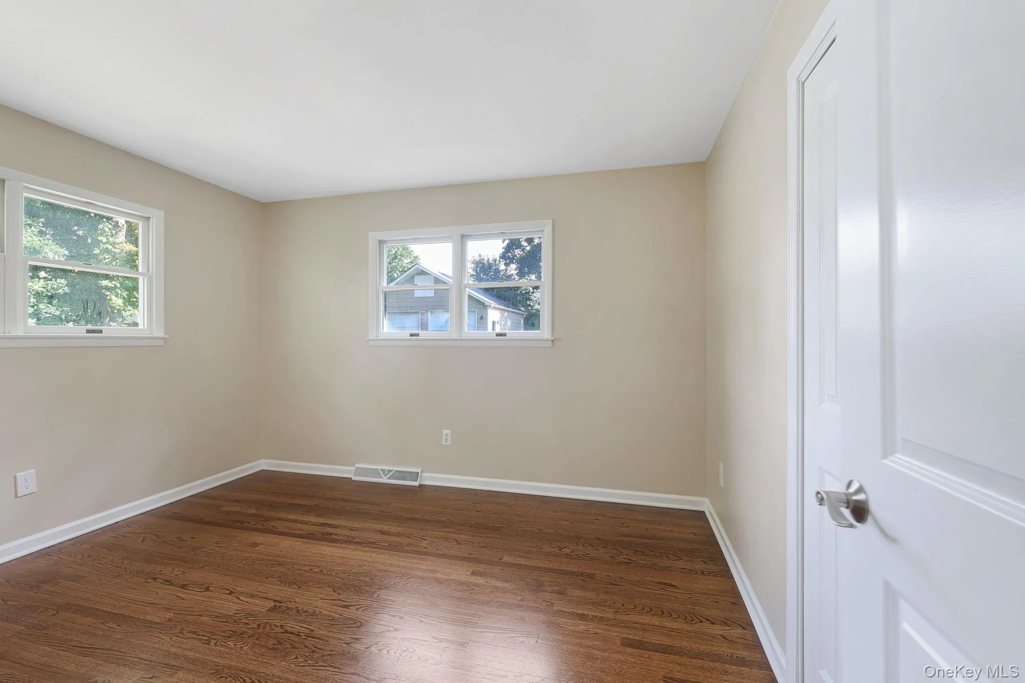 159 Wawayanda Avenue, Middletown, NY, 3 Bedrooms Bedrooms, 9 Rooms Rooms,2 BathroomsBathrooms,Residential,For Rent,Wawayanda,0,1055220 159 Wawayanda Avenue, Middletown, NY, 3 Bedrooms Bedrooms, 9 Rooms Rooms,2 BathroomsBathrooms,Residential,For Rent,Wawayanda,0,1055220