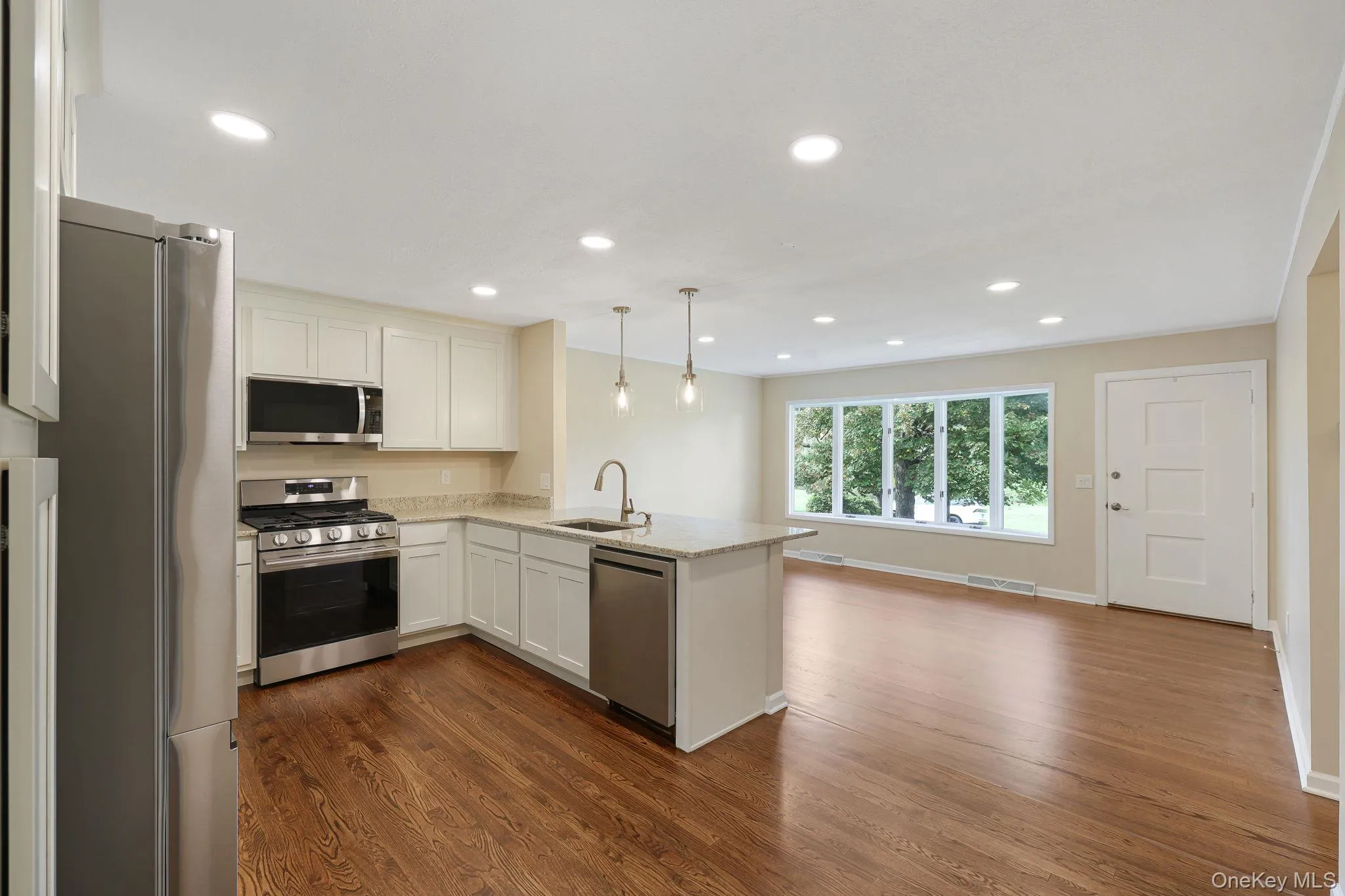 159 Wawayanda Avenue, Middletown, NY, 3 Bedrooms Bedrooms, 9 Rooms Rooms,2 BathroomsBathrooms,Residential,For Rent,Wawayanda,0,1055220 159 Wawayanda Avenue, Middletown, NY, 3 Bedrooms Bedrooms, 9 Rooms Rooms,2 BathroomsBathrooms,Residential,For Rent,Wawayanda,0,1055220