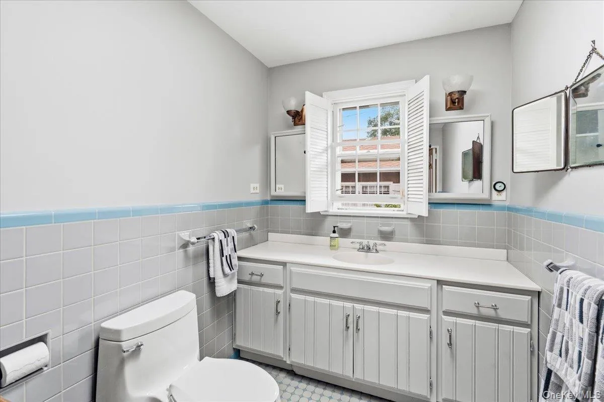 3075 Wilson Avenue, Hempstead, NY, 3 Bedrooms Bedrooms, 7 Rooms Rooms,2 BathroomsBathrooms,Residential,For Rent,Wilson,0,1055221 3075 Wilson Avenue, Hempstead, NY, 3 Bedrooms Bedrooms, 7 Rooms Rooms,2 BathroomsBathrooms,Residential,For Rent,Wilson,0,1055221