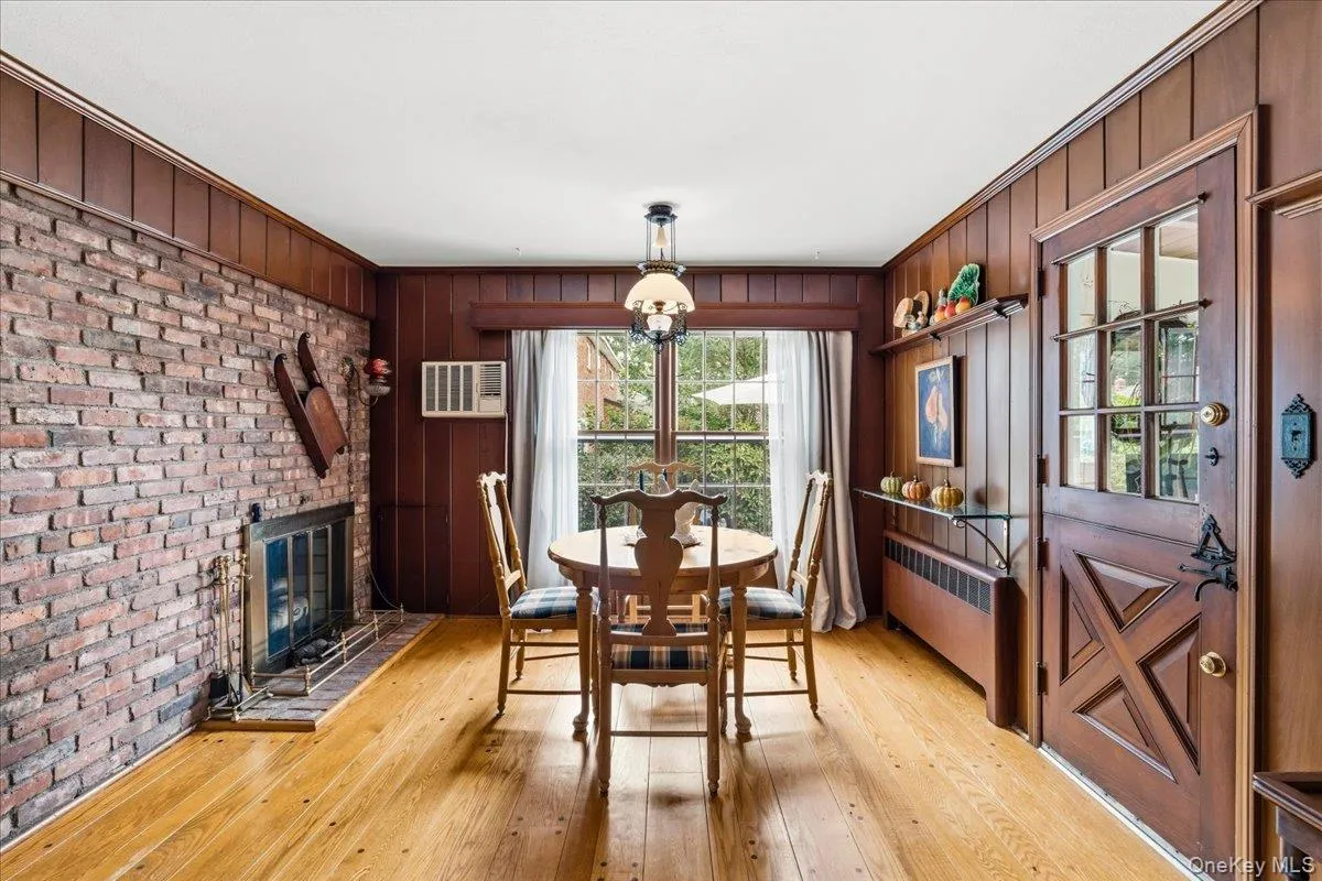 3075 Wilson Avenue, Hempstead, NY, 3 Bedrooms Bedrooms, 7 Rooms Rooms,2 BathroomsBathrooms,Residential,For Rent,Wilson,0,1055221 3075 Wilson Avenue, Hempstead, NY, 3 Bedrooms Bedrooms, 7 Rooms Rooms,2 BathroomsBathrooms,Residential,For Rent,Wilson,0,1055221