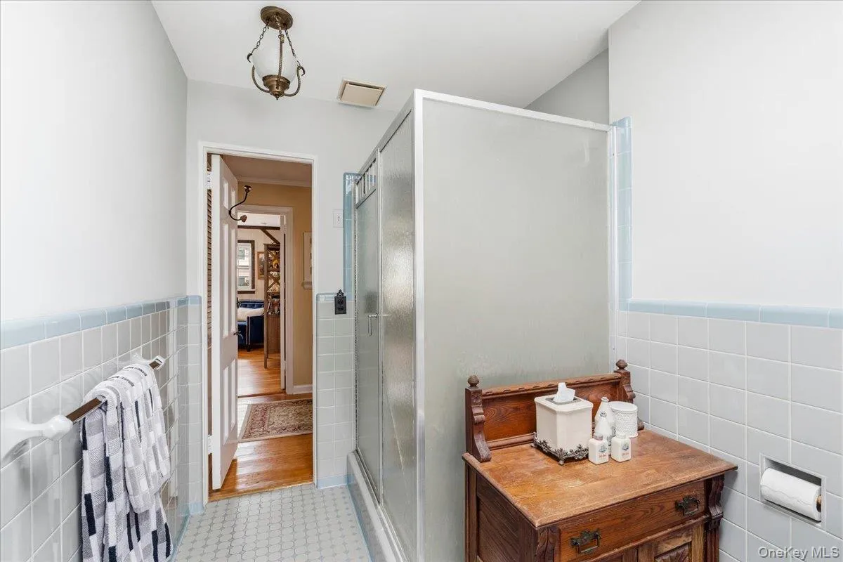 3075 Wilson Avenue, Hempstead, NY, 3 Bedrooms Bedrooms, 7 Rooms Rooms,2 BathroomsBathrooms,Residential,For Rent,Wilson,0,1055221 3075 Wilson Avenue, Hempstead, NY, 3 Bedrooms Bedrooms, 7 Rooms Rooms,2 BathroomsBathrooms,Residential,For Rent,Wilson,0,1055221
