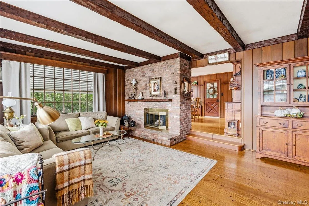 3075 Wilson Avenue, Hempstead, NY, 3 Bedrooms Bedrooms, 7 Rooms Rooms,2 BathroomsBathrooms,Residential,For Rent,Wilson,0,1055221 3075 Wilson Avenue, Hempstead, NY, 3 Bedrooms Bedrooms, 7 Rooms Rooms,2 BathroomsBathrooms,Residential,For Rent,Wilson,0,1055221
