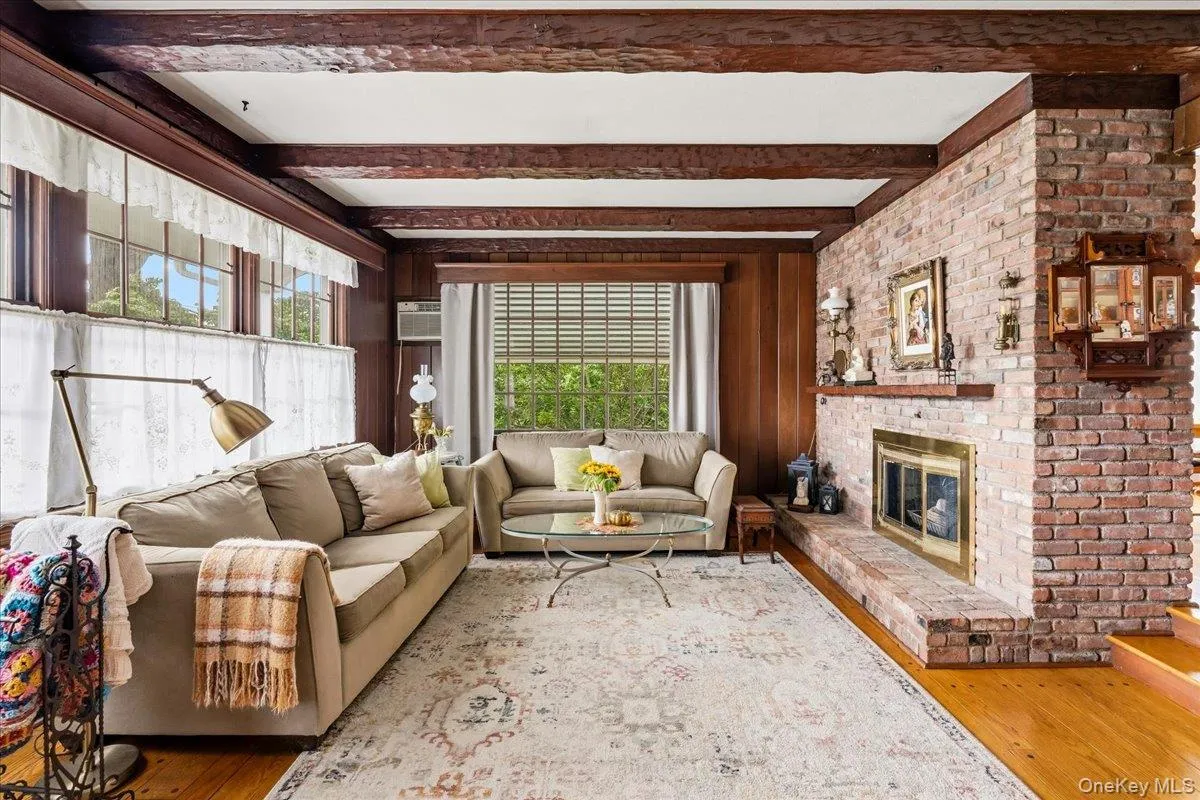 3075 Wilson Avenue, Hempstead, NY, 3 Bedrooms Bedrooms, 7 Rooms Rooms,2 BathroomsBathrooms,Residential,For Rent,Wilson,0,1055221 3075 Wilson Avenue, Hempstead, NY, 3 Bedrooms Bedrooms, 7 Rooms Rooms,2 BathroomsBathrooms,Residential,For Rent,Wilson,0,1055221