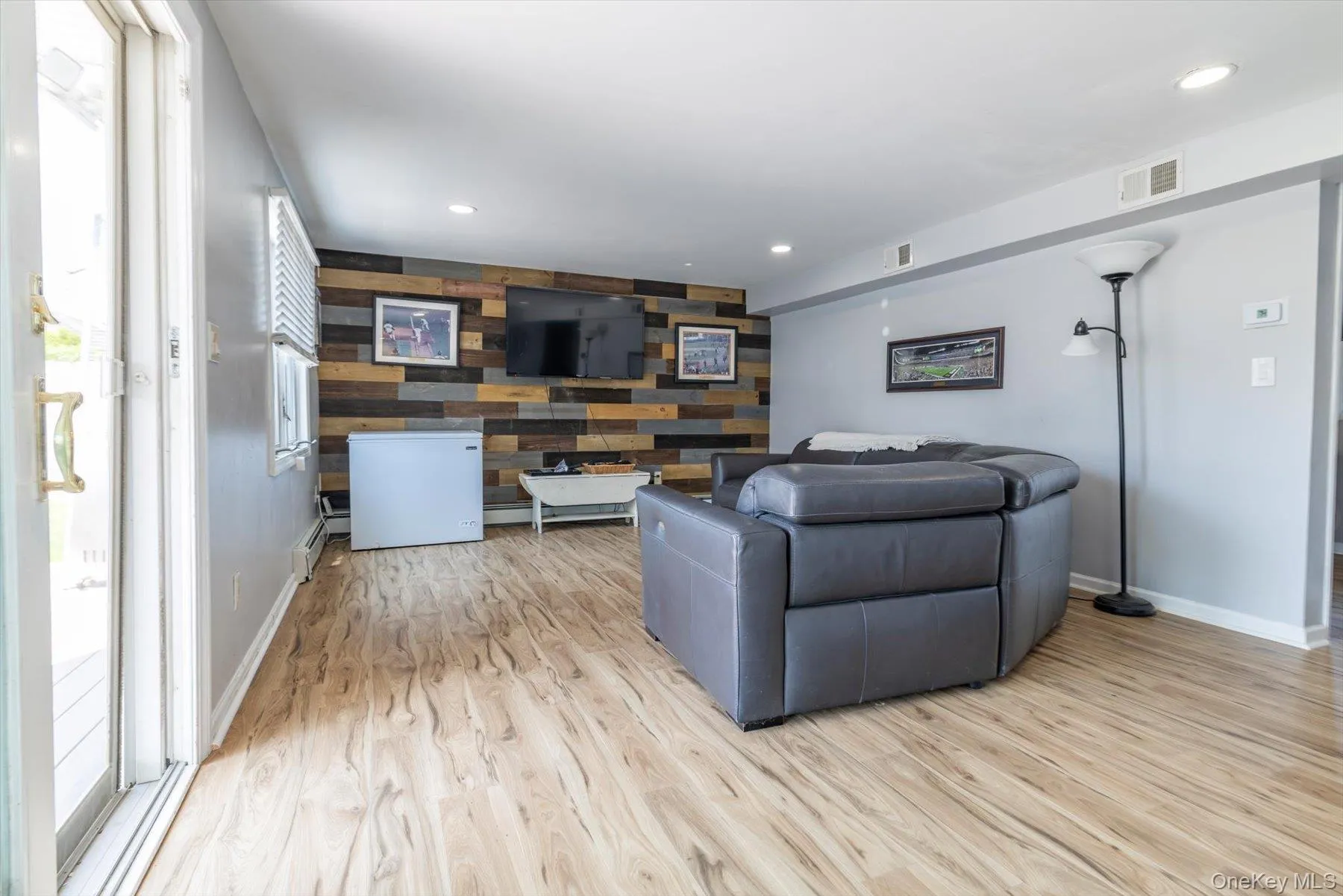 3784 Carrel Boulevard, Hempstead, NY, 5 Bedroom Bedrooms, 9 Room Rooms,3 BathroomBathrooms,Residential Lease,For Rent,Carrel,0,1055223 3784 Carrel Boulevard, Hempstead, NY, 5 Bedroom Bedrooms, 9 Room Rooms,3 BathroomBathrooms,Residential Lease,For Rent,Carrel,0,1055223