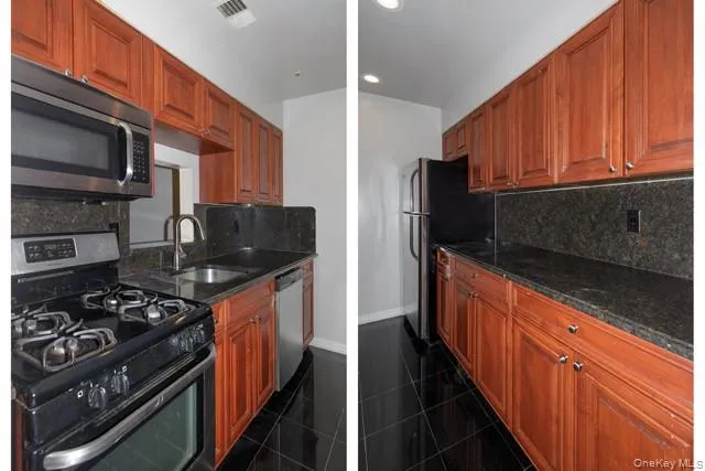152 Lake Pointe Court, Brookhaven, NY, 2 Bedroom Bedrooms, 5 Room Rooms,1 BathroomBathrooms,Residential Lease,For Rent,Lake Pointe,0,1055226 152 Lake Pointe Court, Brookhaven, NY, 2 Bedroom Bedrooms, 5 Room Rooms,1 BathroomBathrooms,Residential Lease,For Rent,Lake Pointe,0,1055226