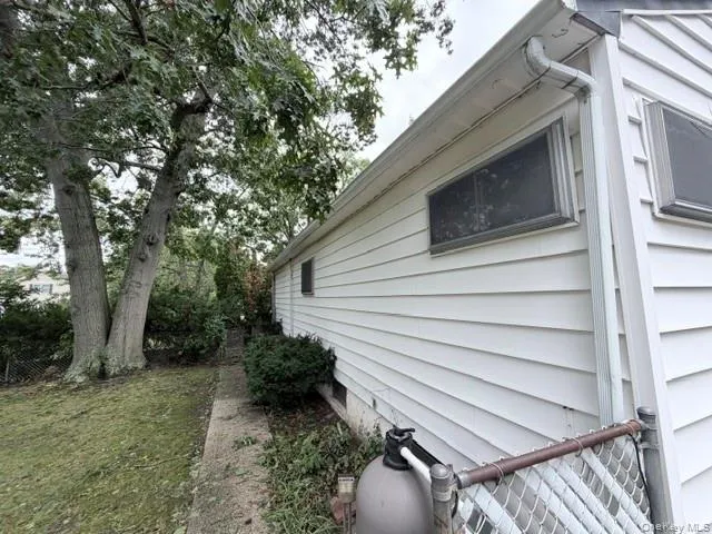 1209 Udall Road, Islip, NY, 3 Bedrooms Bedrooms, 6 Rooms Rooms,1 BathroomBathrooms,Residential,For Rent,Udall,0,1055230 1209 Udall Road, Islip, NY, 3 Bedrooms Bedrooms, 6 Rooms Rooms,1 BathroomBathrooms,Residential,For Rent,Udall,0,1055230