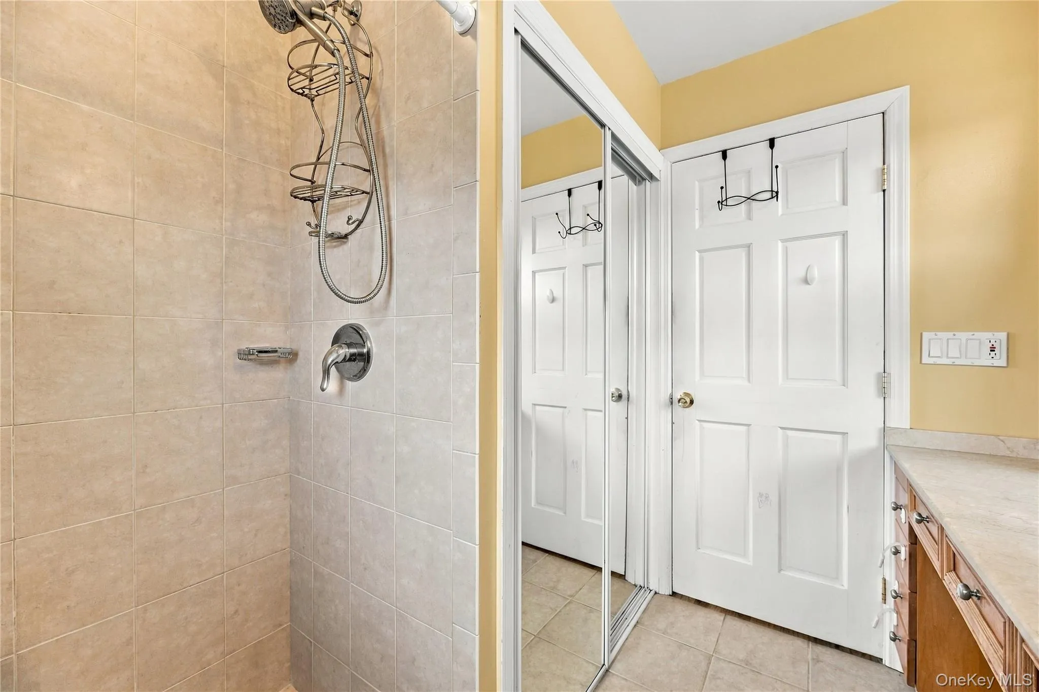 39 Clintonwood Drive, New Windsor, NY, 5 Bedrooms Bedrooms, 11 Rooms Rooms,3 BathroomsBathrooms,Residential,For Rent,Clintonwood,0,1055234 39 Clintonwood Drive, New Windsor, NY, 5 Bedrooms Bedrooms, 11 Rooms Rooms,3 BathroomsBathrooms,Residential,For Rent,Clintonwood,0,1055234