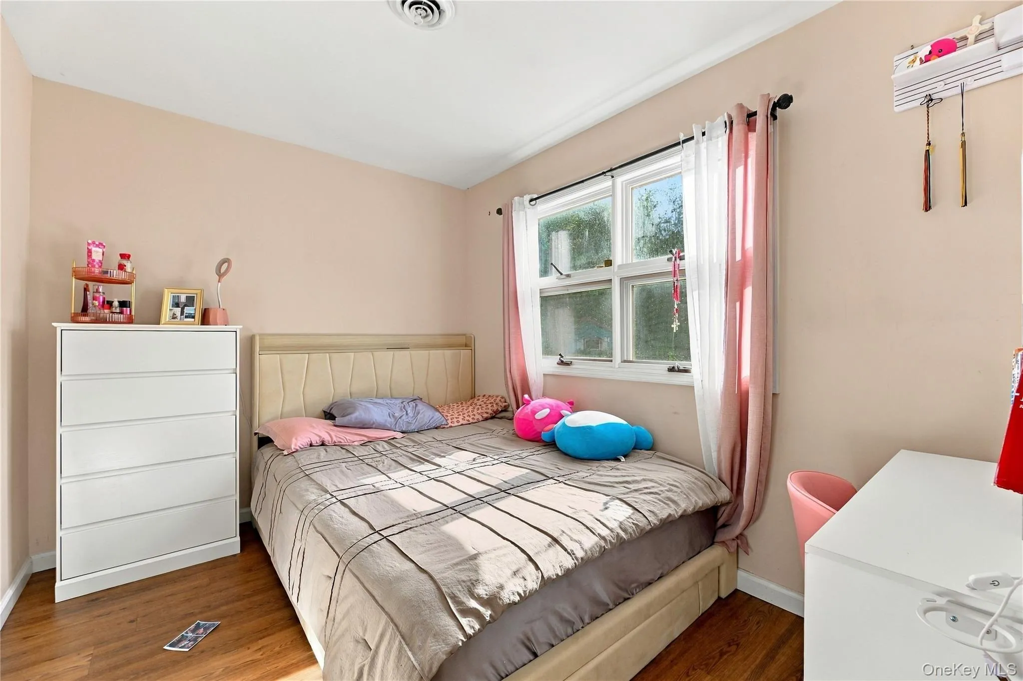39 Clintonwood Drive, New Windsor, NY, 5 Bedrooms Bedrooms, 11 Rooms Rooms,3 BathroomsBathrooms,Residential,For Rent,Clintonwood,0,1055234 39 Clintonwood Drive, New Windsor, NY, 5 Bedrooms Bedrooms, 11 Rooms Rooms,3 BathroomsBathrooms,Residential,For Rent,Clintonwood,0,1055234