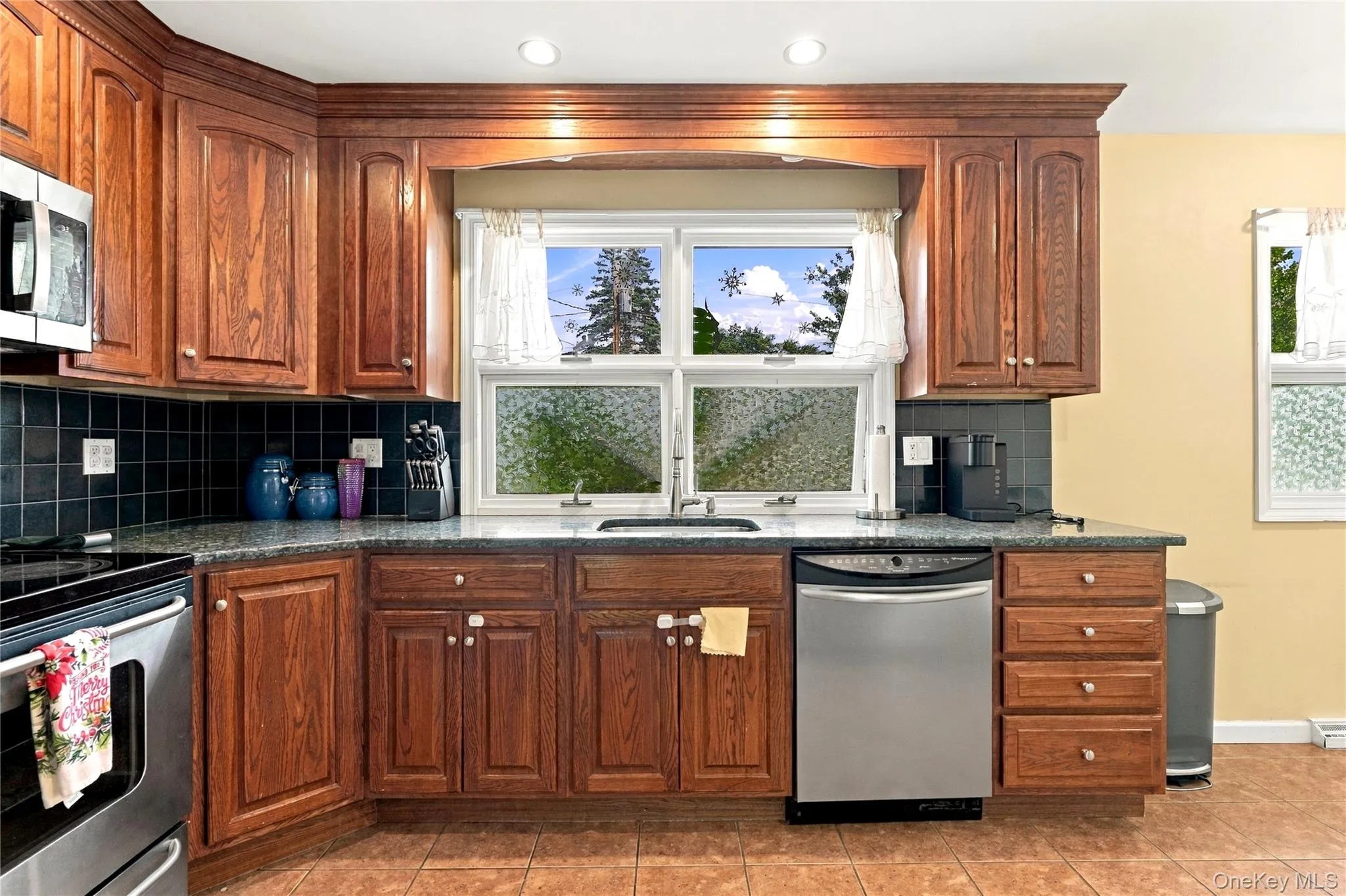 39 Clintonwood Drive, New Windsor, NY, 5 Bedrooms Bedrooms, 11 Rooms Rooms,3 BathroomsBathrooms,Residential,For Rent,Clintonwood,0,1055234 39 Clintonwood Drive, New Windsor, NY, 5 Bedrooms Bedrooms, 11 Rooms Rooms,3 BathroomsBathrooms,Residential,For Rent,Clintonwood,0,1055234